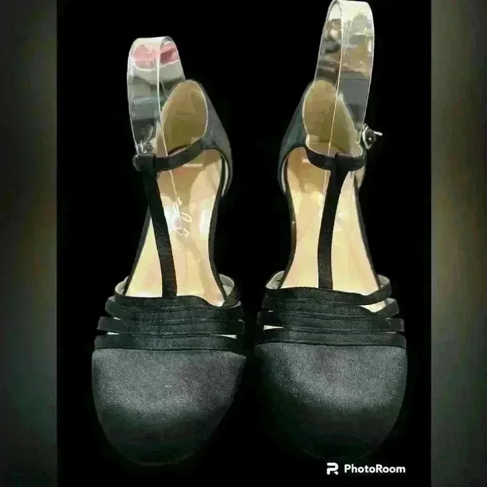 Ellie women's Black Lucille Heels size 8